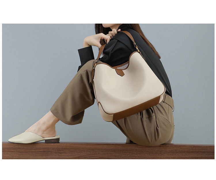 Leather Hobo Bag – Spacious & Stylish Commuter Handbag