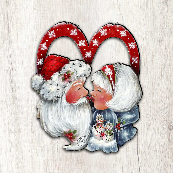 Merry Kissmas! Holiday Door Decor by Jamie Mills-Price