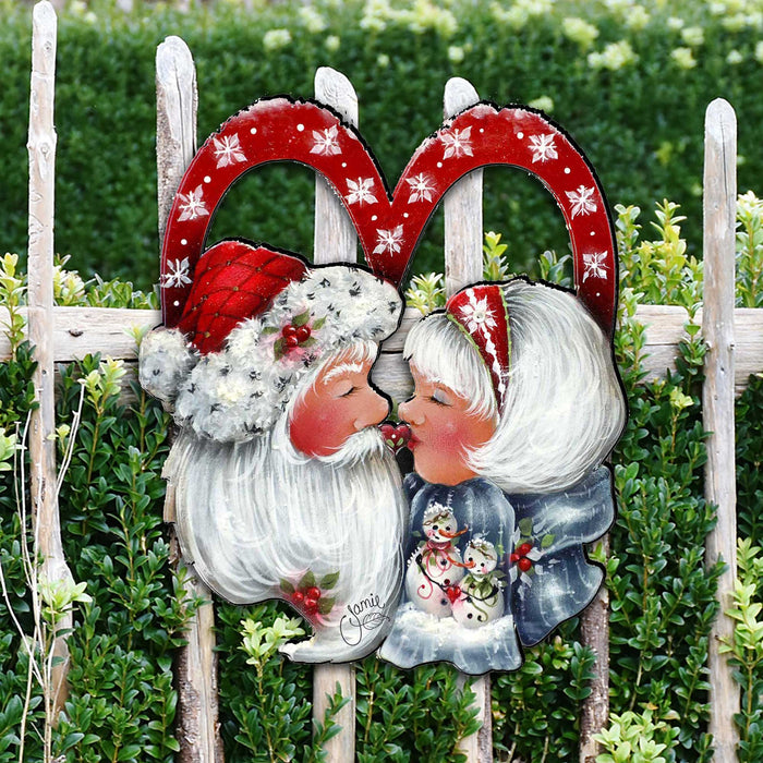 Merry Kissmas! Holiday Door Decor by Jamie Mills-Price