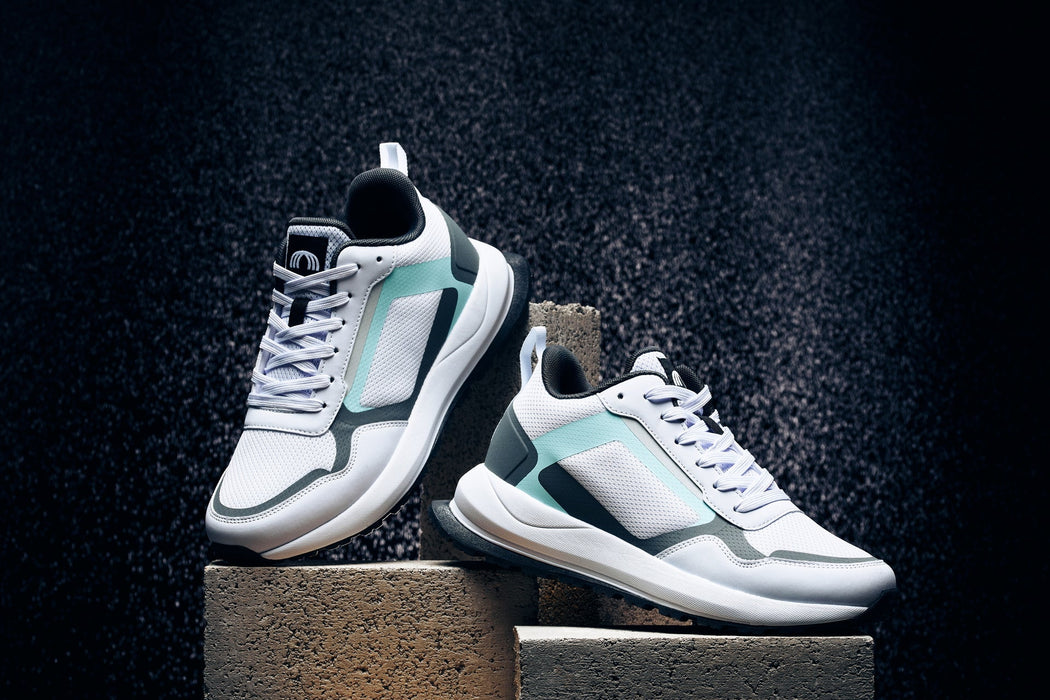 CALTO - Q151  - 2.4 Inches Taller (White/Grey) Trainers